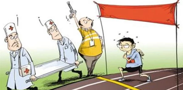 美国人剧烈打扑克运动，真是让人惊讶，这项活动的热度越来越高，值得关注！