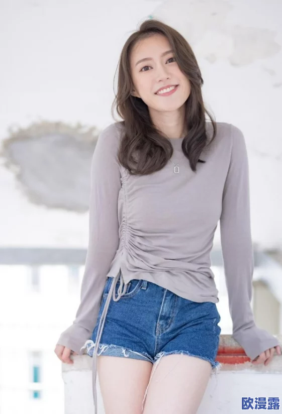黑丝美女被人操，真是让人感到震惊，这种行为太不道德了！