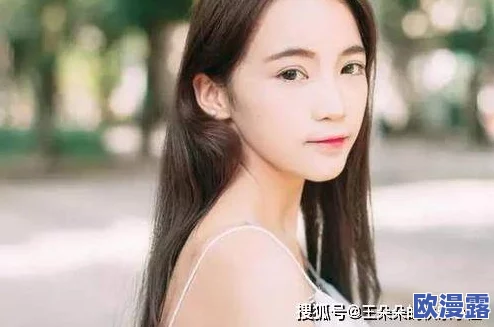 美女扣逼软件，功能强大但使用需谨慎，保护个人隐私很重要