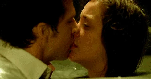 色戒在线观看完整版极速，剧情紧凑，演员表现出色，让人深思的爱情故事