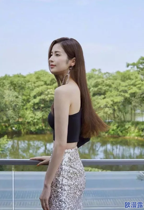 美女美女大片黄a大片，真是让人眼前一亮，画面美得令人陶醉！