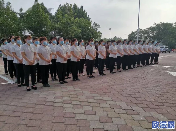 日日麻批免费视频播放40分钟，内容丰富多样，真是让人欲罢不能，值得一看！