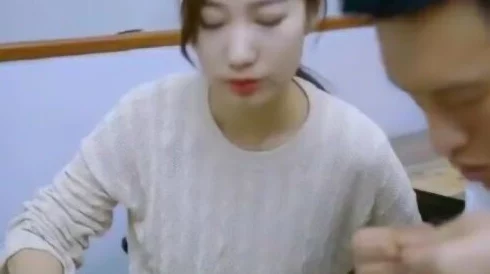 国产精品对白交换绿帽视频，内容真实大胆，引发网友热议，大家纷纷发表看法
