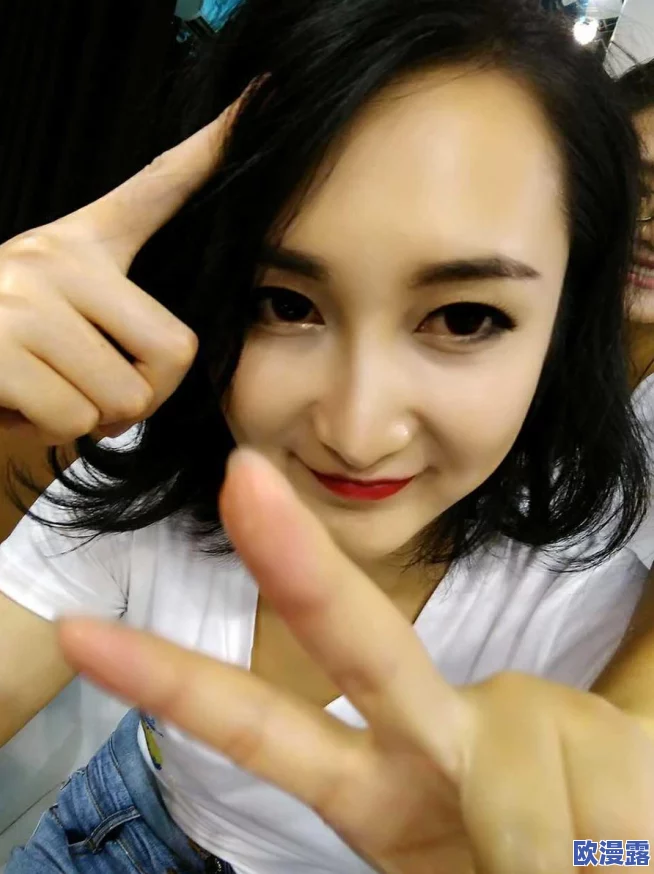 网红戏精刘婷精彩演绎毕业生是谁，真是让人惊艳，她的表演太有感染力了！