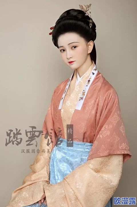 汉服毛片：这真是一个有趣的结合，传统文化与现代元素的碰撞让人耳目一新！