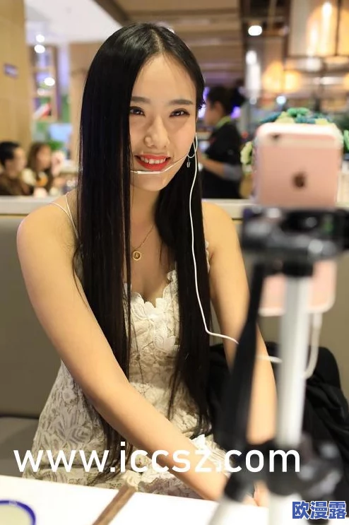 女性啪啪无遮挡动态图，网友们纷纷表示这样的内容应该更加注意保护隐私和尊重个人
