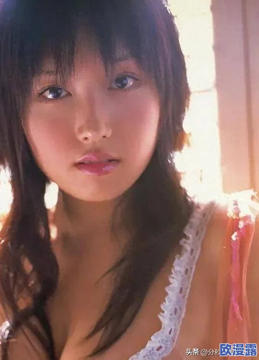 日本美女大尺度，真是让人眼前一亮，艺术与美的结合令人赞叹不已