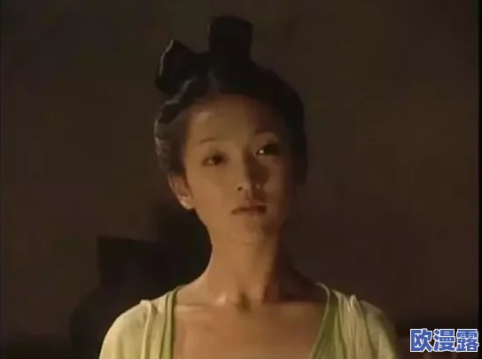 黄色床上戏，剧情设定大胆，演员表现出色，但情节发展略显牵强