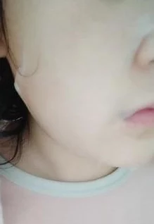 “ysl水蜜桃”——这款经典产品让无数美妆爱好者沉醉于其独特的水润质感与持久色彩魅力之中