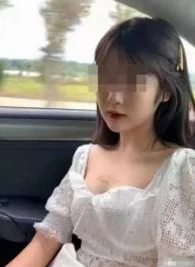 美国女孩毛片网友认为该视频引发了关于青少年网络安全和隐私保护的广泛讨论，呼吁加强对未成年人的教育与保护措施