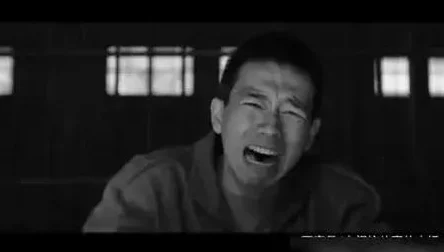 韩国午夜三级中文字幕电影网友认为这部影片在情节和表演上都很出色，尤其是对人性的深刻探讨让人印象深刻
