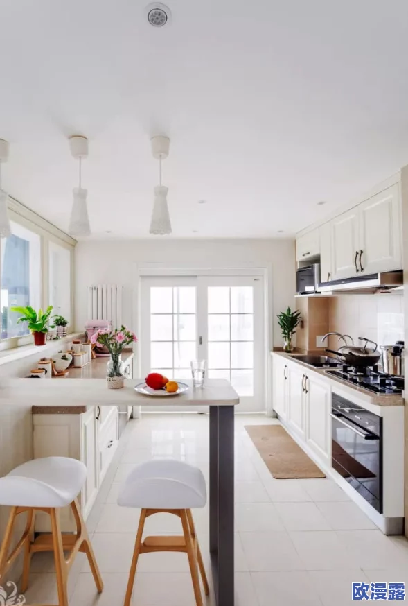 日本亲与子乱厨房，真是让人感受到家庭温馨的同时，也有点小混乱的乐趣