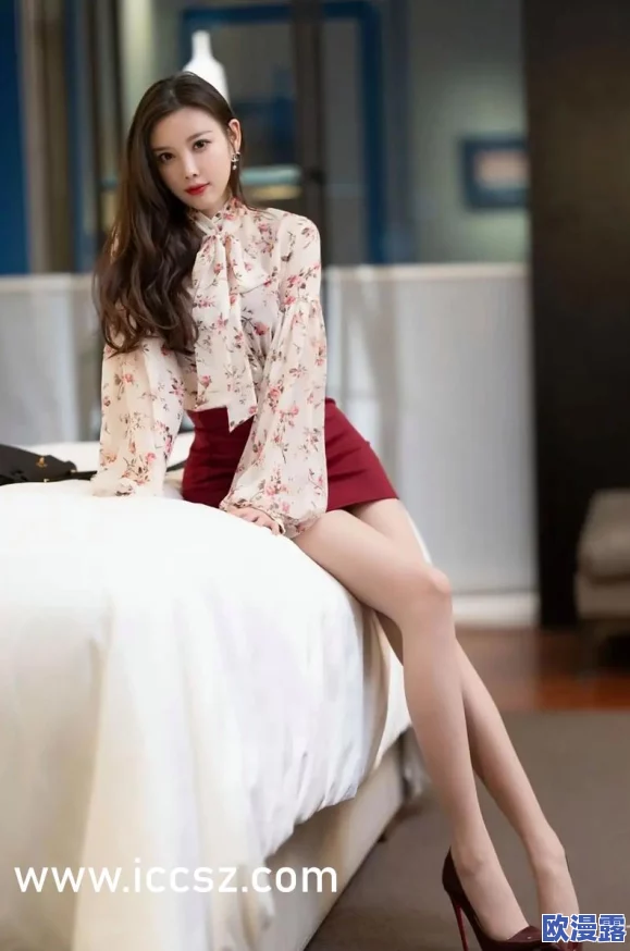 激情综合丝袜美女一区二区惊爆全网热潮性感尤物齐聚展现无限魅力让你目不暇接欲罢不能的视觉盛宴等你来体验