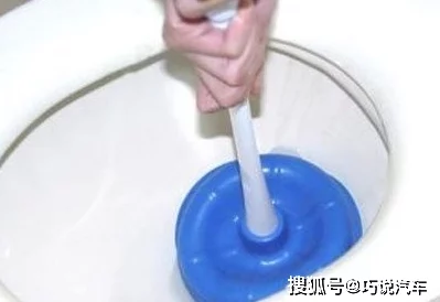 用我的棒棒疏通你的下水道这项新技术不仅能快速解决堵塞问题，还能有效清洁管道，延长使用寿命！