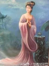 香蕉大美女天天爱天天做她的美丽秘诀竟然是每天吃十根香蕉，网友纷纷模仿效果惊人！