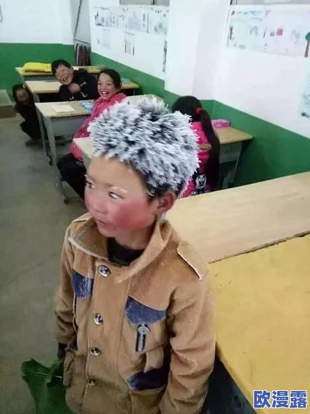 小学生大雷擦打狙，真是让人惊讶！这样的操作水平太厉害了，未来可期！