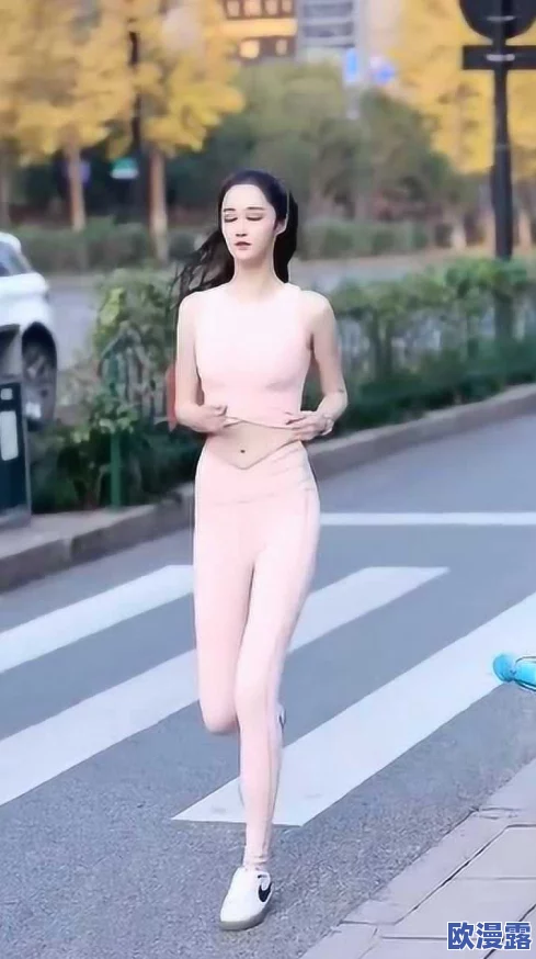 美女视频黄频a免费让我们关注积极向上的内容，传播美好与正能量，共同营造一个健康和谐的网络环境