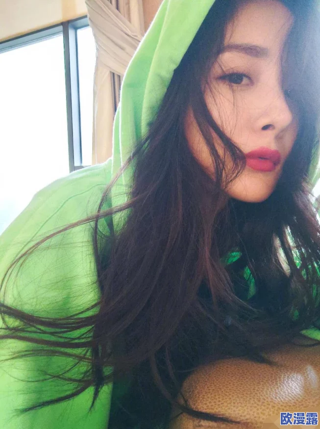 欧美综合自拍亚洲综合图近日引发热议众多网友分享个人自拍作品展现独特风格与创意吸引了大量关注和讨论