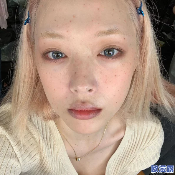 欧美综合自拍亚洲综合图近日引发热议众多网友分享个人自拍作品展现独特风格与创意吸引了大量关注和讨论