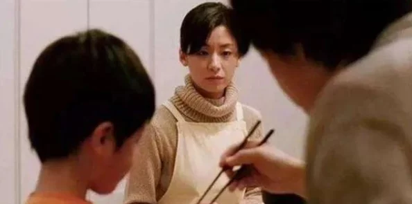 韩国理伦片a级在线观看近日引发热议网友纷纷讨论影片中的精彩剧情和演员表现让人期待更多类似作品的上线