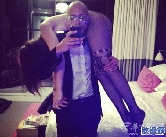 美女裸身无档视频免费展现自信与美丽鼓励每个人都要爱自己追求健康积极的生活方式