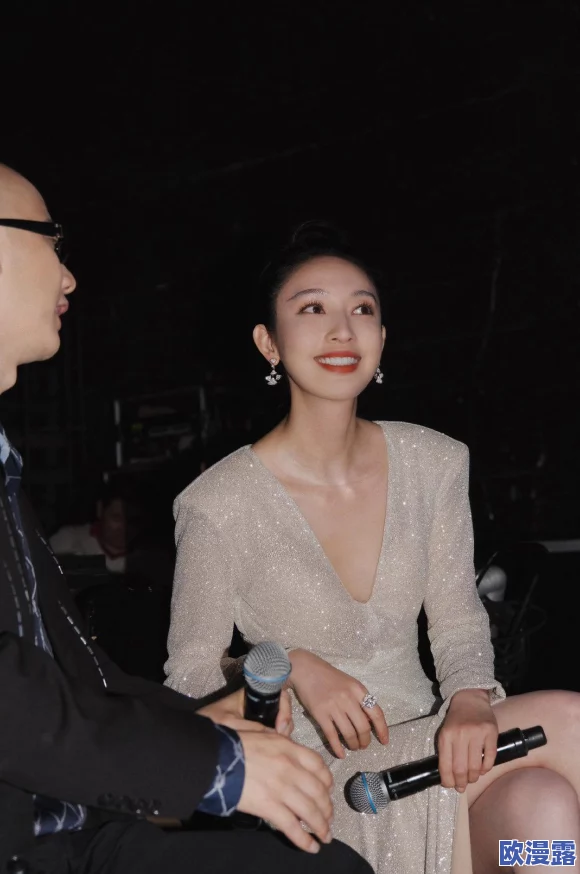 18美女腿打开无遮软件引发热议网友纷纷点赞称赞美腿魅力无穷让人目不转睛