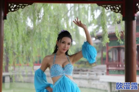 豪妇荡乳1一5潘金莲近日引发热议该系列作品以其大胆的情节和深刻的人物描写吸引了众多观众的关注与讨论