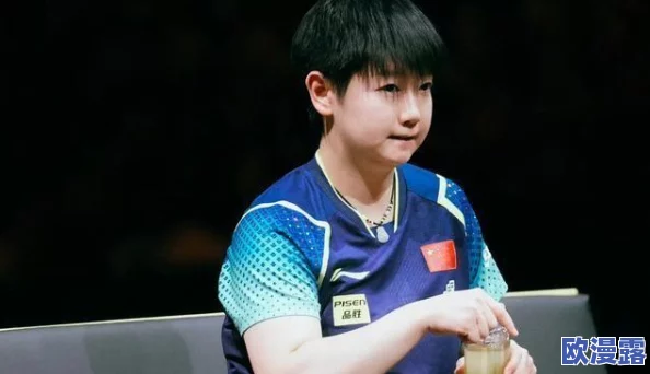 传奇盛世攻略：小R玩家如何高效挑战BOSS，装备争夺战技巧大揭秘
