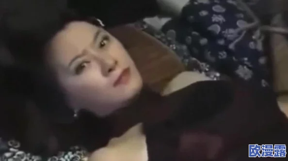美女把男绑起来摸蛋视频网友推荐这段视频充满了刺激与趣味让人忍不住想要一看究竟绝对值得一试