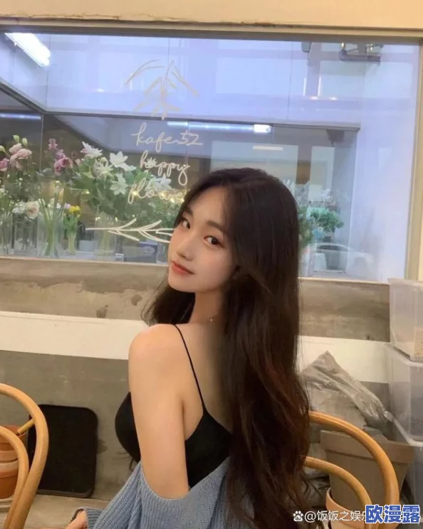 韩国美女毛片引发热议网友纷纷讨论其背后的文化现象与社会影响成为网络热门话题吸引大量关注